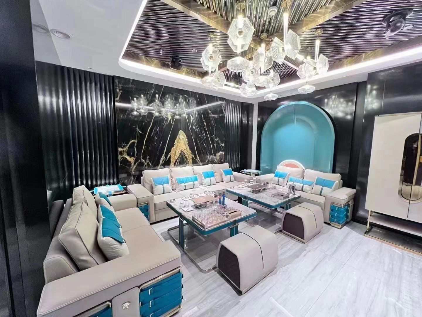 区别分析：郑州商务ktv中低端。-金水区ktv预定